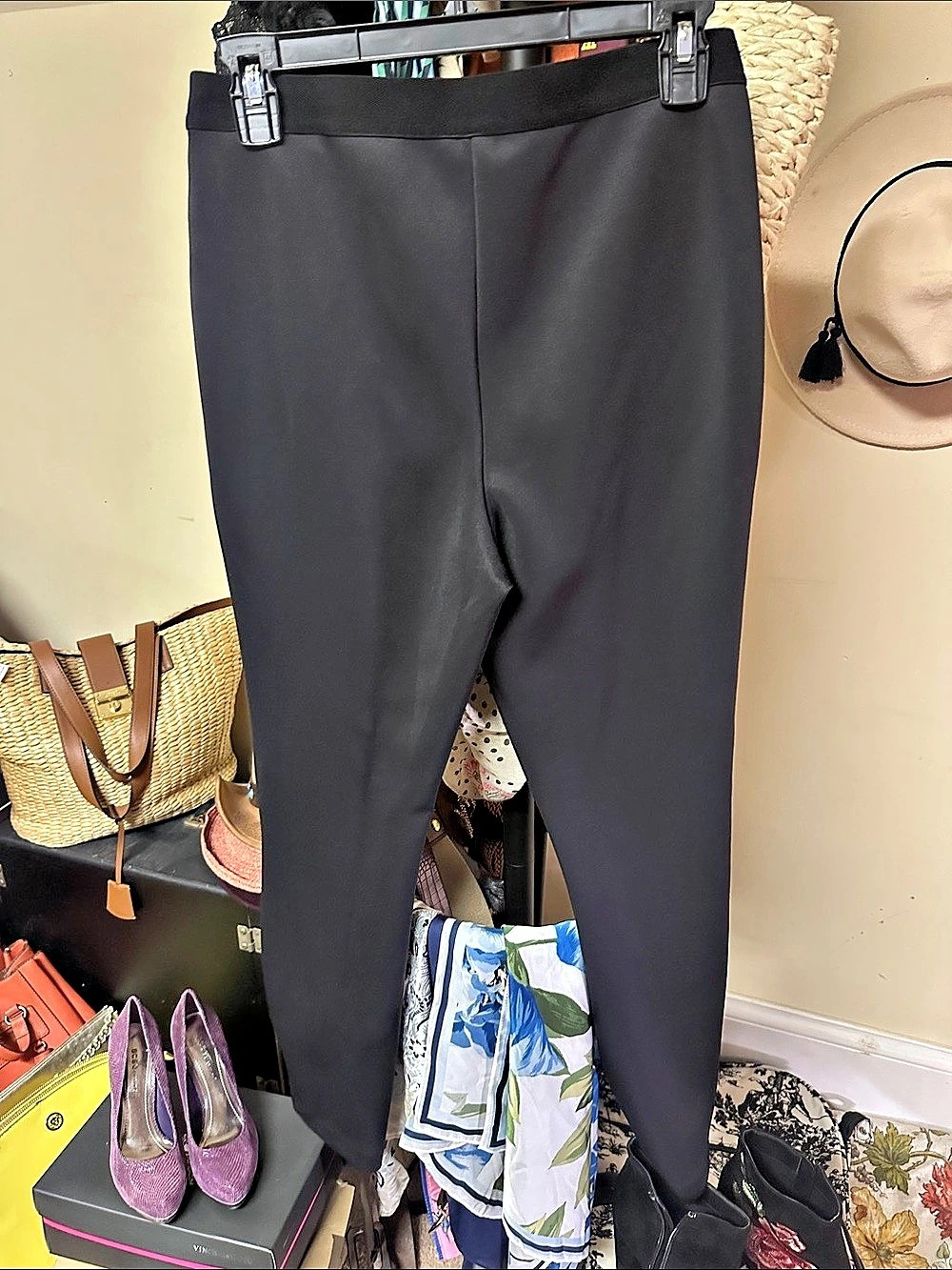 Nine West Black Leggings Size Medium Like New